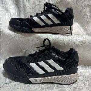 Adidas Game Court 2 tennis shoes Sz 1.5 Boy’s